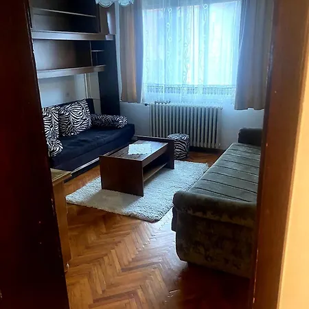 شقة Mina Kursumlija